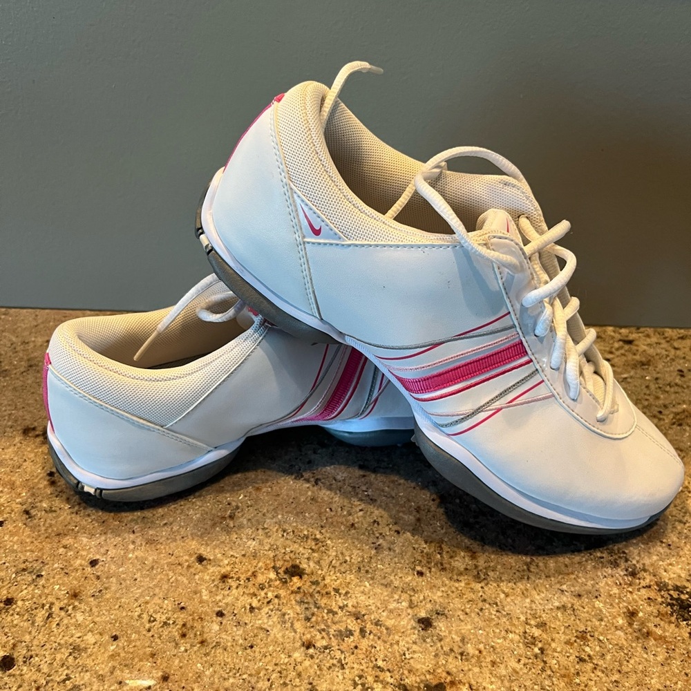 Nike Women's White and Pink Golf Shoes